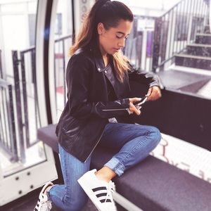 Meet your Posher, Cristal